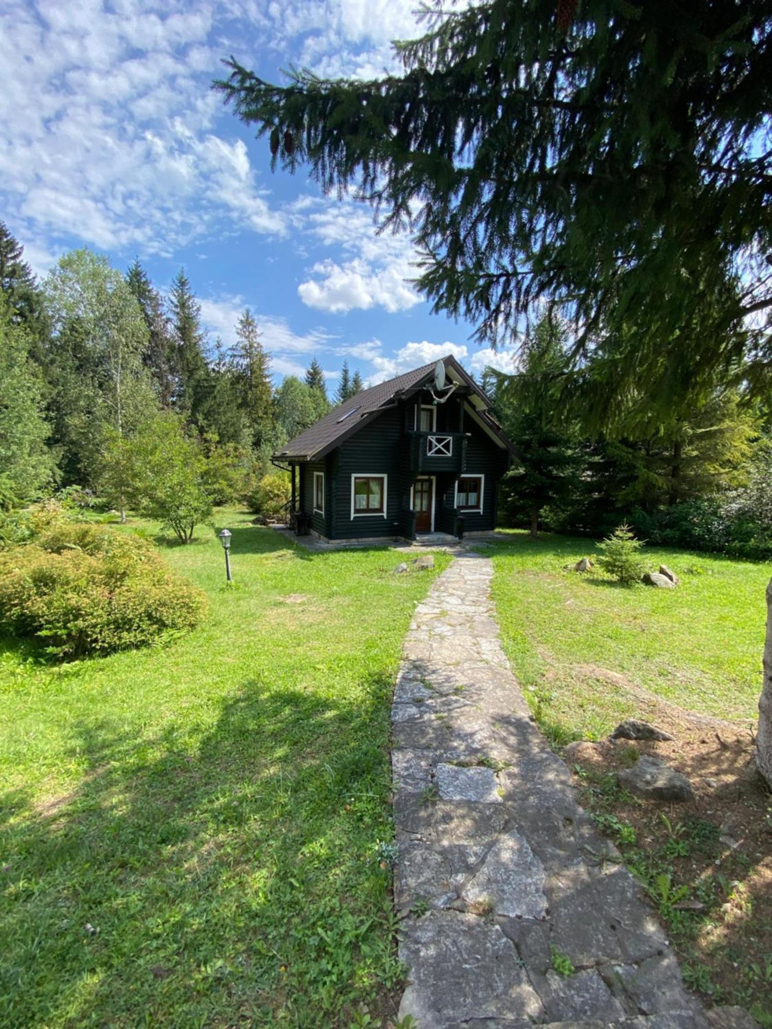 Relaxation In Guta Гута Покращене Шале 外观 照片