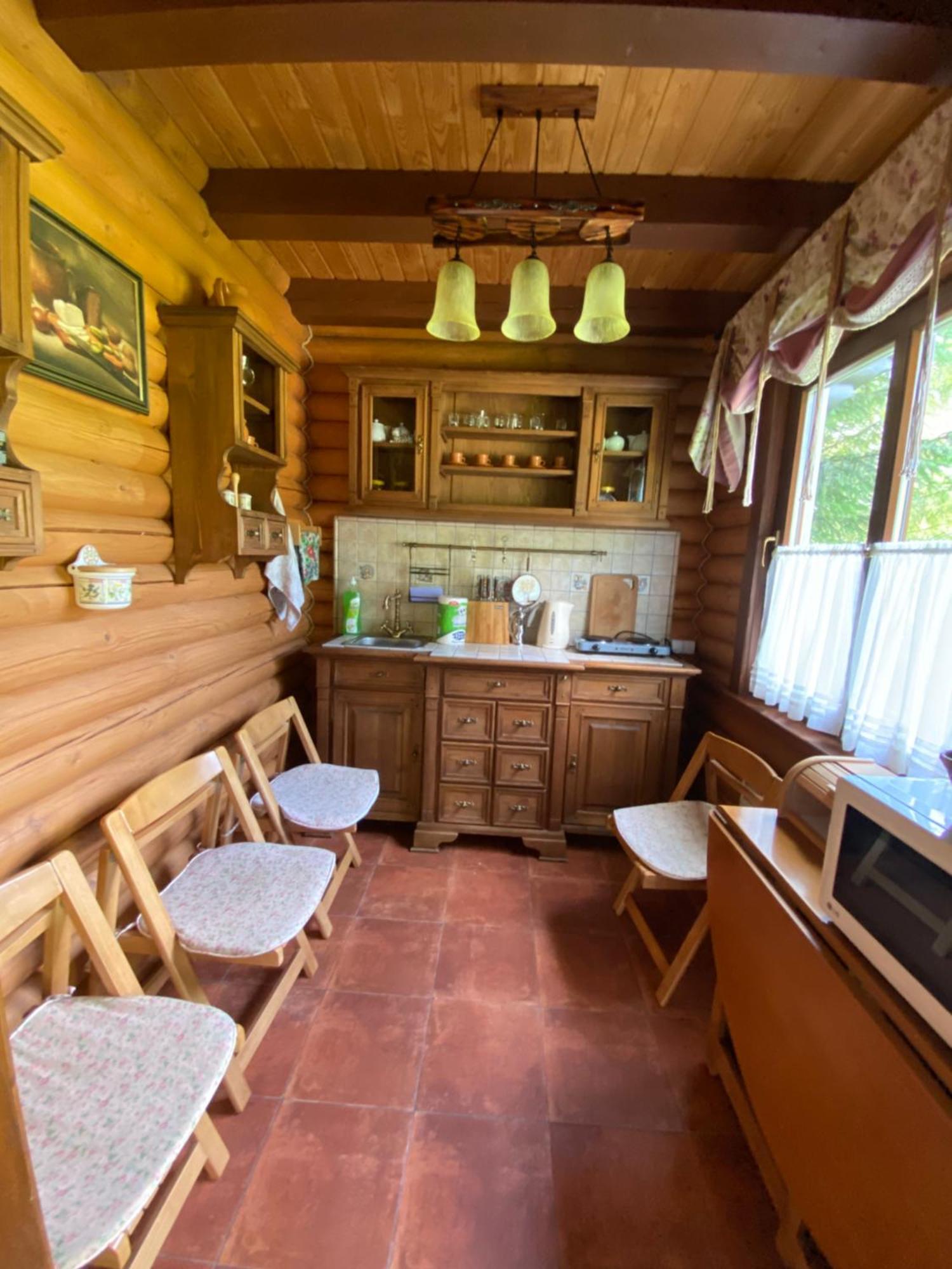 Relaxation In Guta Гута Покращене Шале 外观 照片