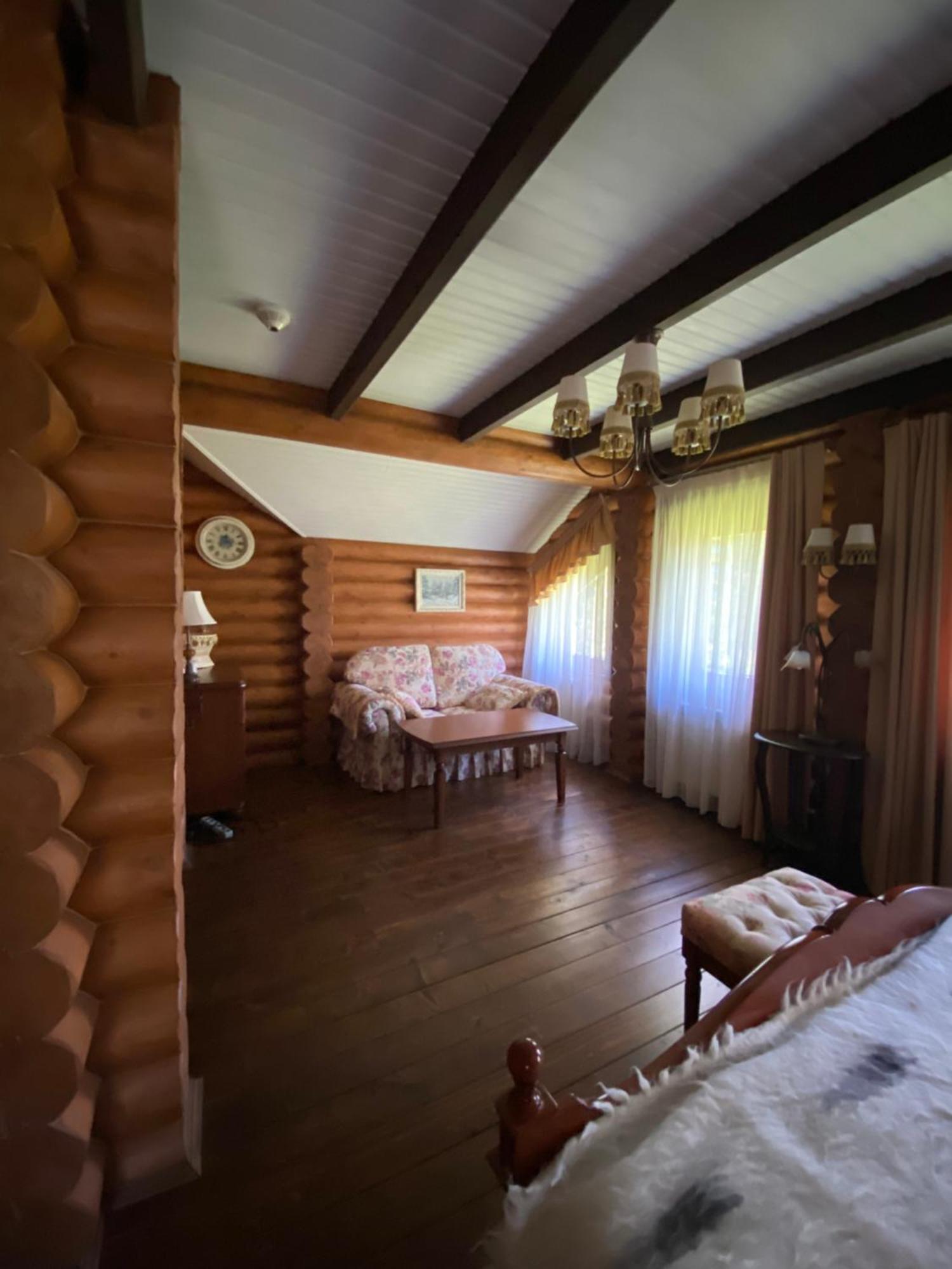 Relaxation In Guta Гута Покращене Шале 外观 照片